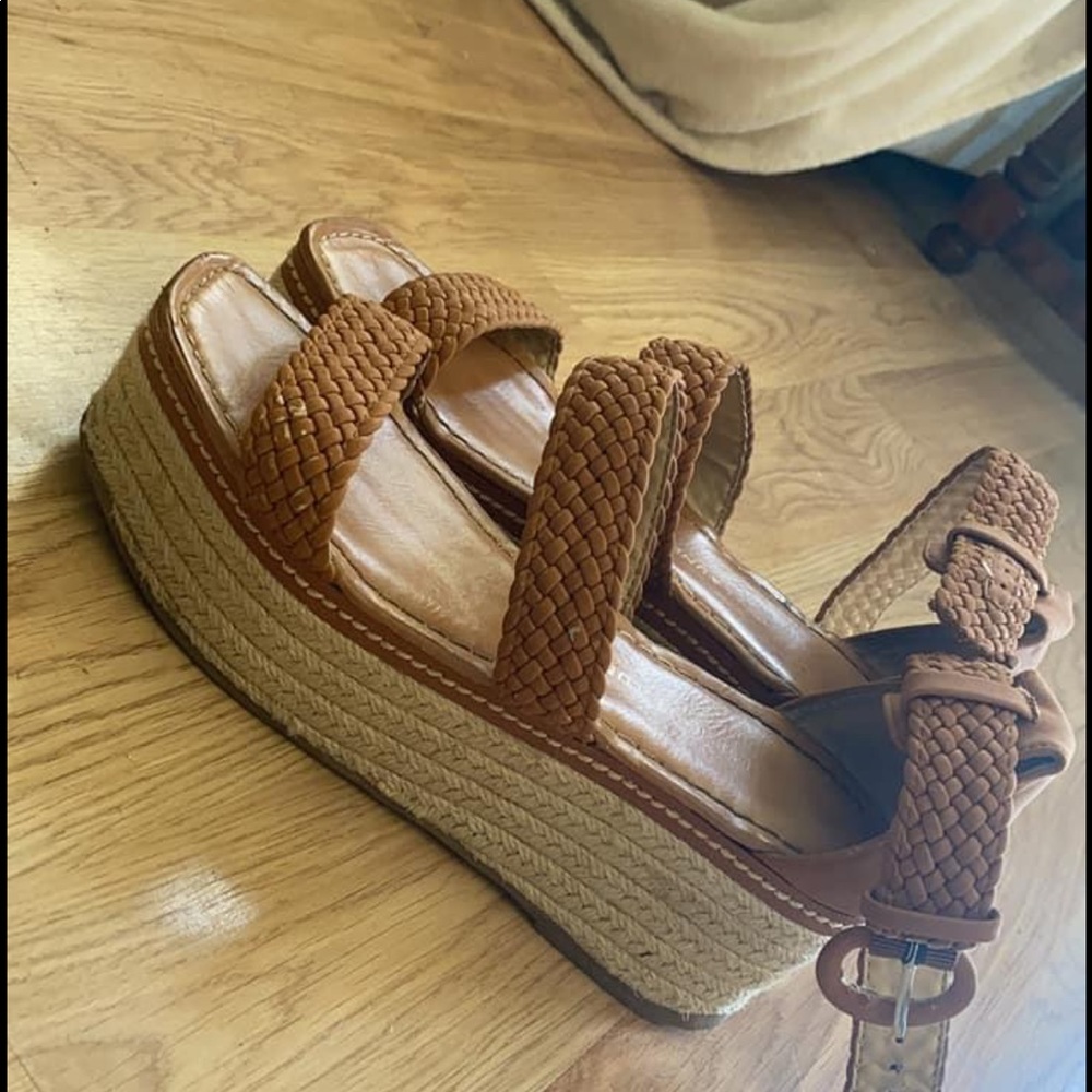 Chinese Laundry Platform Espadrille Sandals tan